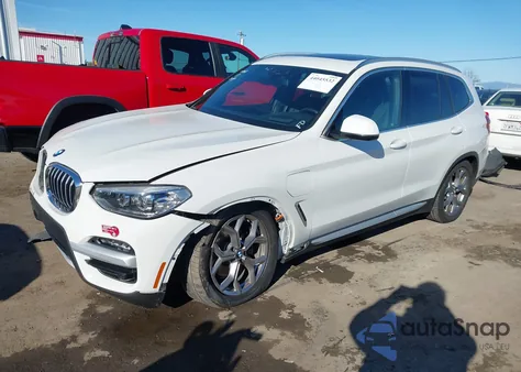 2021 BMW X3 Phev xDrive30E from USA, damaged, VIN 5UXTS1C09M9E42352